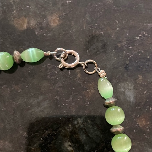 Y2K beaded butterfly necklace and earrings - Picture 5 of 8